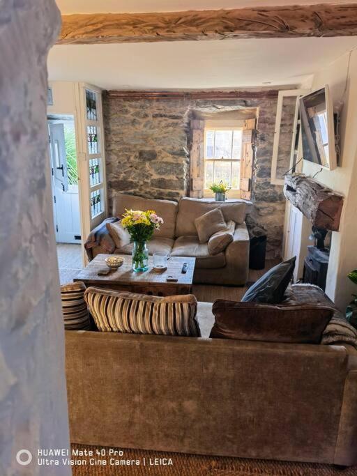 Brynglas Cottage With Hot Tub, Anglesey. Llanfachraeth Exterior foto