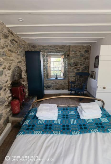Brynglas Cottage With Hot Tub, Anglesey. Llanfachraeth Exterior foto